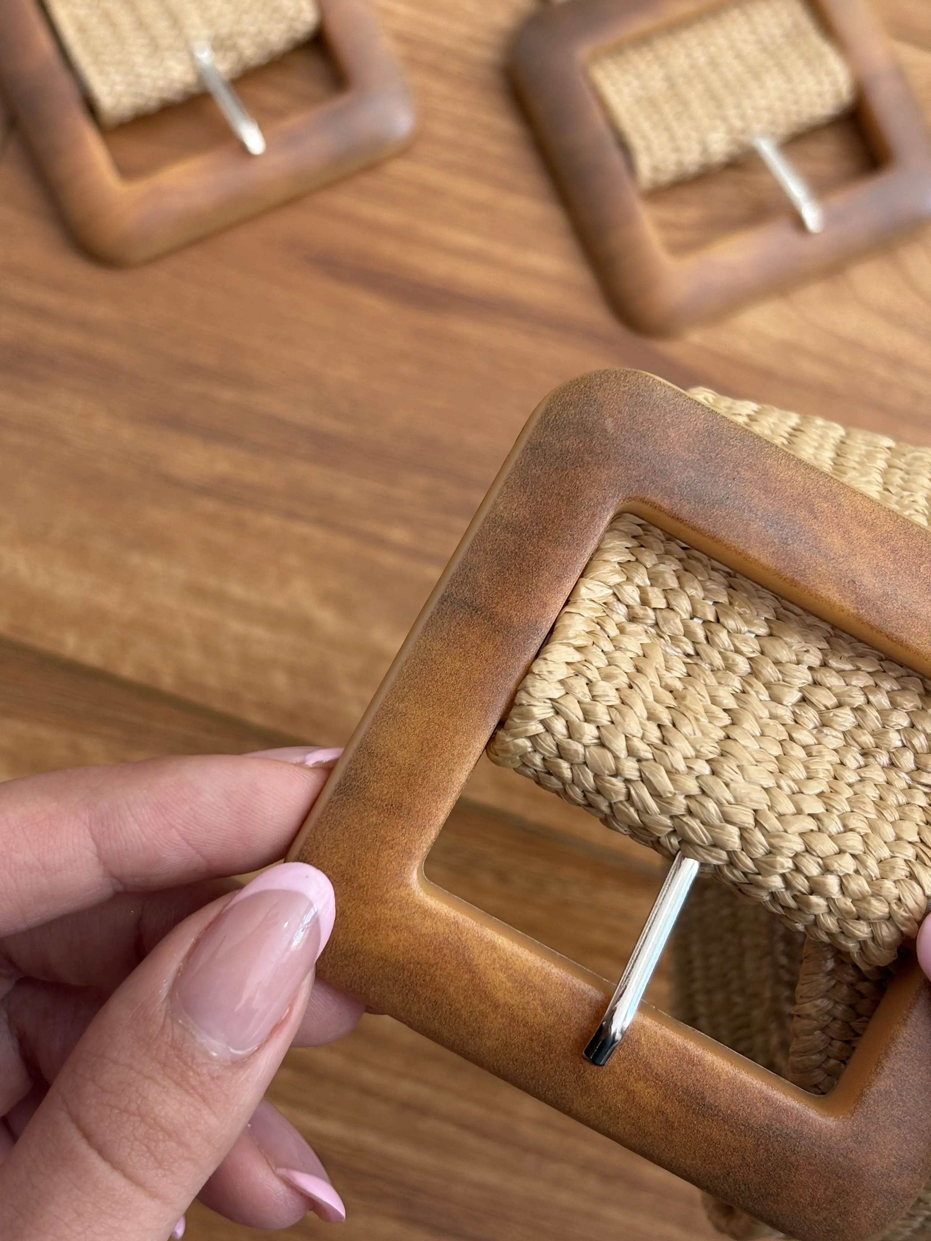 کمربند زبانه دار وارداتی